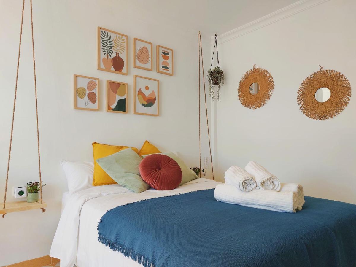 Nice And Cozy Studio At The Beachfront Benalmádena Kültér fotó